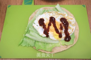 早餐饼之煎蛋全麦薄饼的做法步骤：7