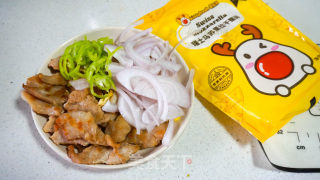 用饼铛做鸡肉披萨的做法步骤：3