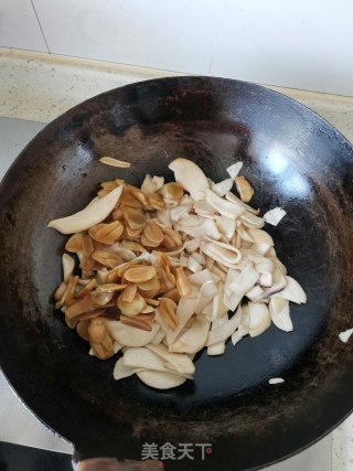腊八蒜炒杏鲍菇的做法步骤：4