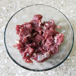 生滚牛肉粥的做法步骤：2