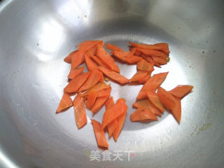 苦瓜胡萝卜炒鸡蛋的做法步骤：5