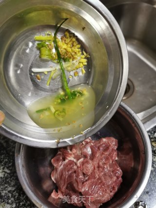 西红柿烩牛肉的做法步骤：4