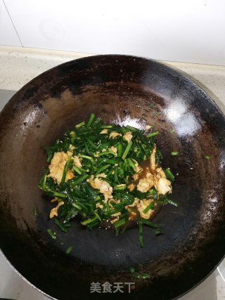 韭菜炒鸡蛋的做法步骤：4