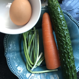 鸡蛋丝麻酱凉面的做法步骤：2