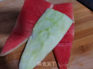 西瓜皮糖的做法步骤：1