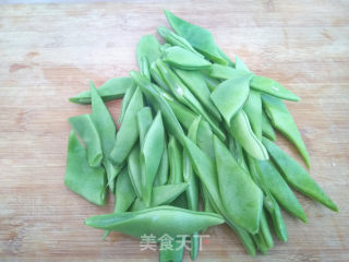 红烧五花肉豆角的做法步骤：8