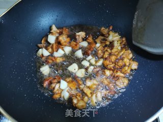 剁辣椒炒鸡的做法步骤：5