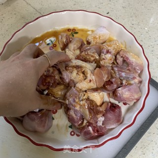虫草花香菇滑鸡的做法步骤：3