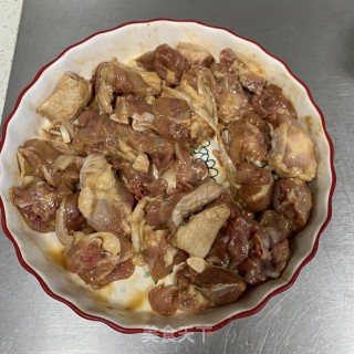 虫草花香菇滑鸡的做法步骤：6
