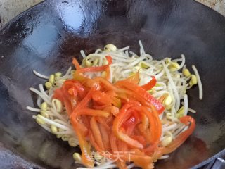 黄豆芽炒鸡蛋的做法步骤：6