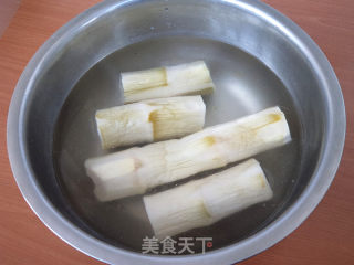 红烧竹笋猴头菇的做法步骤：2