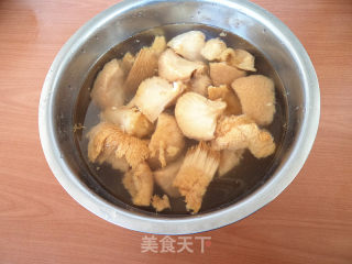 红烧竹笋猴头菇的做法步骤：4