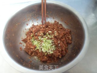 猪肉馅水饺的做法步骤：3