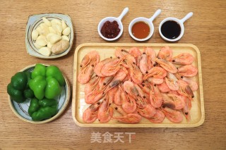 蒜香北极甜虾的做法步骤：1