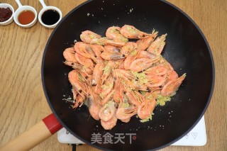 蒜香北极甜虾的做法步骤：6