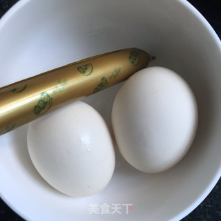 鸡蛋火腿炒土豆粉的做法步骤：1