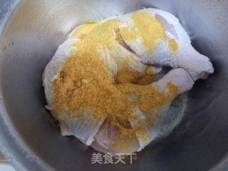 盐焗鸡腿的做法步骤：4