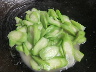 清炒丝瓜的做法步骤：7