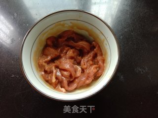 嫩南瓜炒肉的做法步骤：4