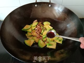 嫩南瓜炒肉的做法步骤：7