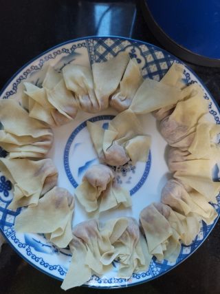 云吞面的做法步骤：5