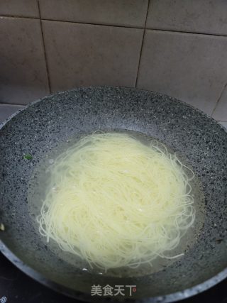 云吞面的做法步骤：7