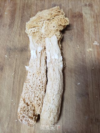 竹荪黄瓜汤的做法步骤：4