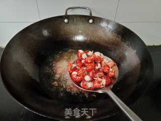 麻辣龙虾尾的做法步骤：2