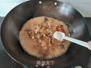 红烧鲶鱼的做法步骤：11