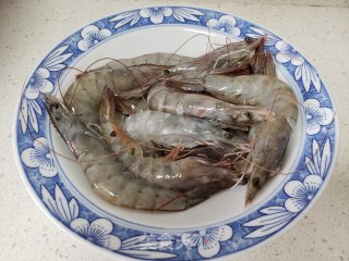 清蒸虾的做法步骤：2