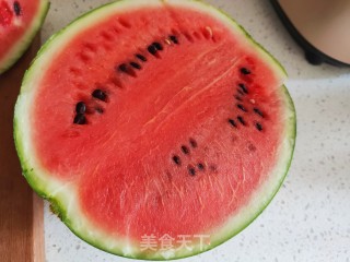 纯天然西瓜汁的做法步骤：1