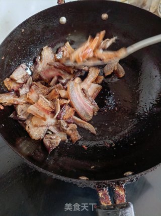 青椒炒腊肉的做法步骤：3
