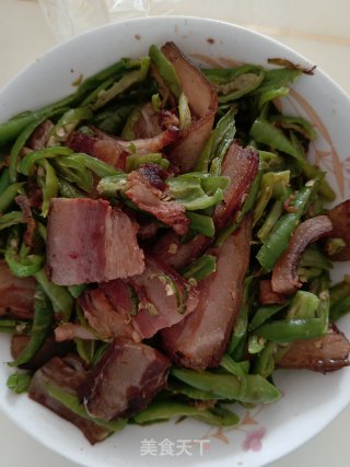 青椒炒腊肉的做法步骤：5