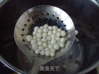 高颜值美味的红糖珍珠圆子~的做法步骤：3
