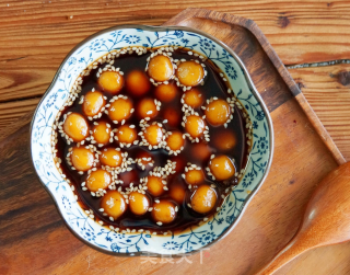 高颜值美味的红糖珍珠圆子~的做法步骤：5