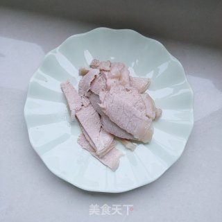 五花肉炒包菜的做法步骤：2