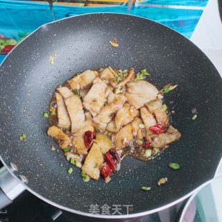 五花肉炒包菜的做法步骤：6
