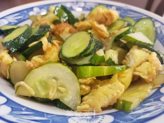 黄瓜炒鸡蛋的做法步骤：5