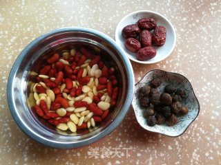 红腰豆扁豆桂圆汤的做法步骤：1