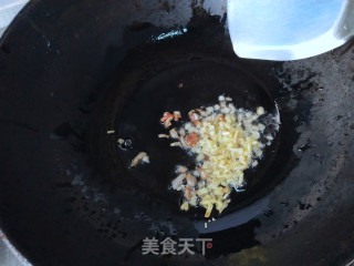 贝尖炒丝瓜的做法步骤：4