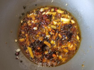 小米椒芹菜炒虾尾的做法步骤：6
