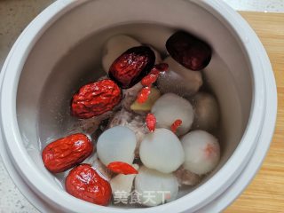 荔枝排骨汤的做法步骤：6