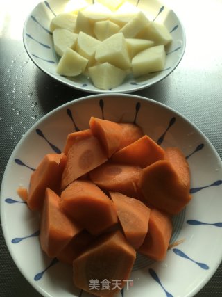 土豆胡萝卜炖牛腩的做法步骤：3
