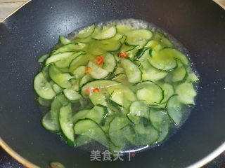 水煮黄瓜的做法步骤：5
