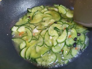 水煮黄瓜的做法步骤：7