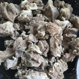 番茄炖牛腩的做法步骤：2