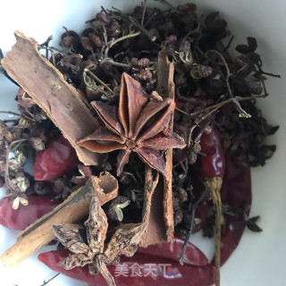 盐水花生的做法步骤：2