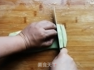 凉拌西瓜皮的做法步骤：3