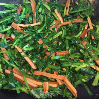香干炒韭菜的做法步骤：7