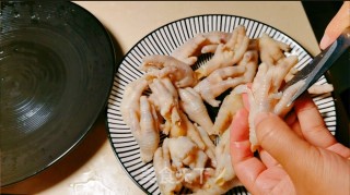 番茄无骨鸡爪的做法步骤：6